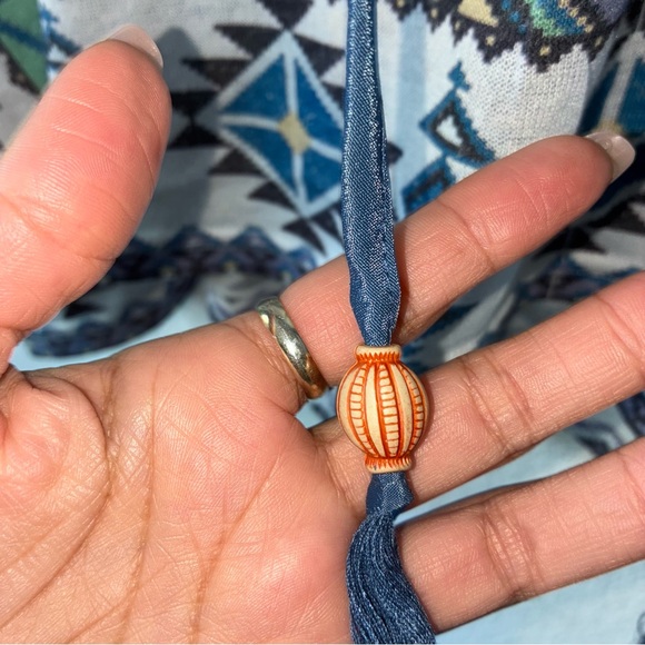 DELILA WESTERN BOHEMIAN WESTERN FLORAL TUNIC, LARGE - Picture 3 of 4